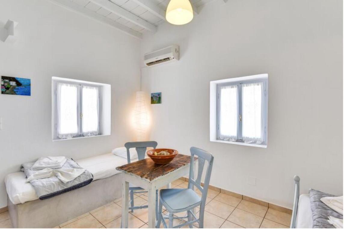 טריפיטי Traditional Cycladic House מראה חיצוני תמונה